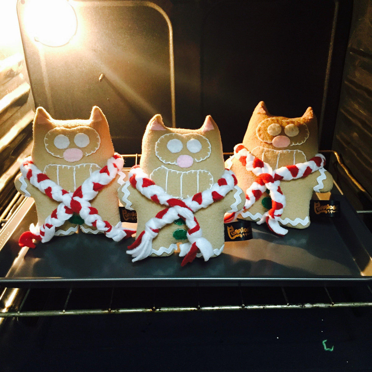 Handmade Peppermint Gingerbread Purridge 7" Plush - Furry Feline Creatives
